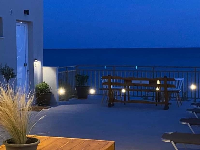 Houmas Apartments Yialos Exterior foto
